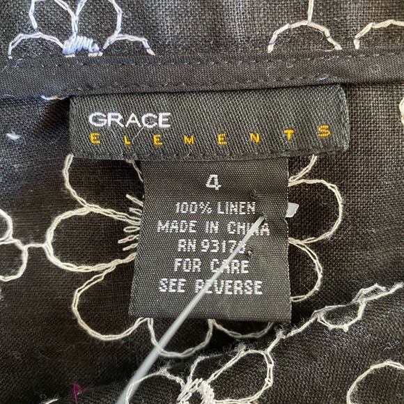 Grace Elements Black Floral Embroidered Midi Skirt - Picture 4 of 4